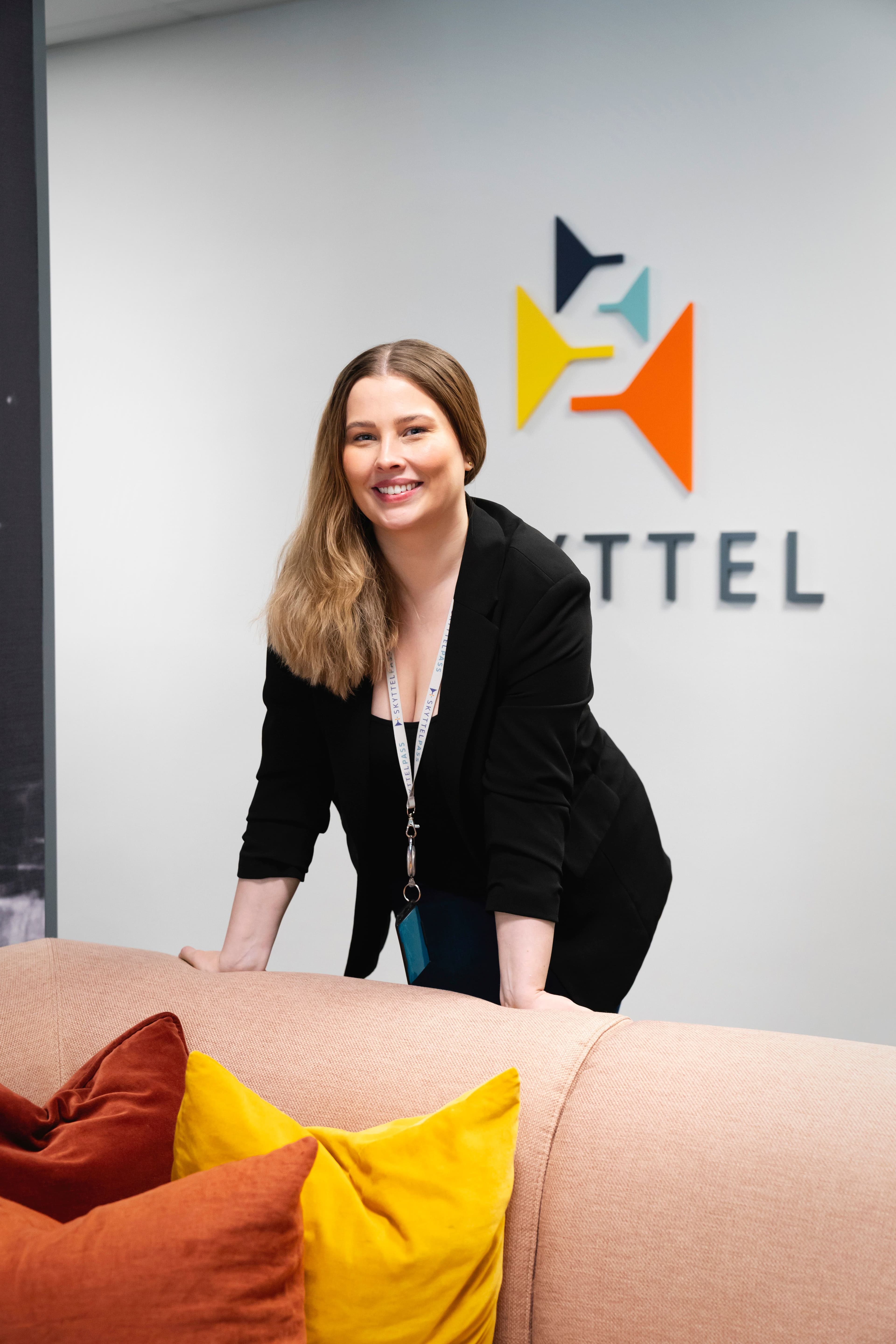 GLAD TEAMLEDER: Nina Haugen gleder seg over at SkyttelPASS allerede har rukket å få mange lojale kunder.